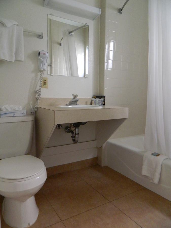 Travelodge By Wyndham Durango Bagian luar foto
